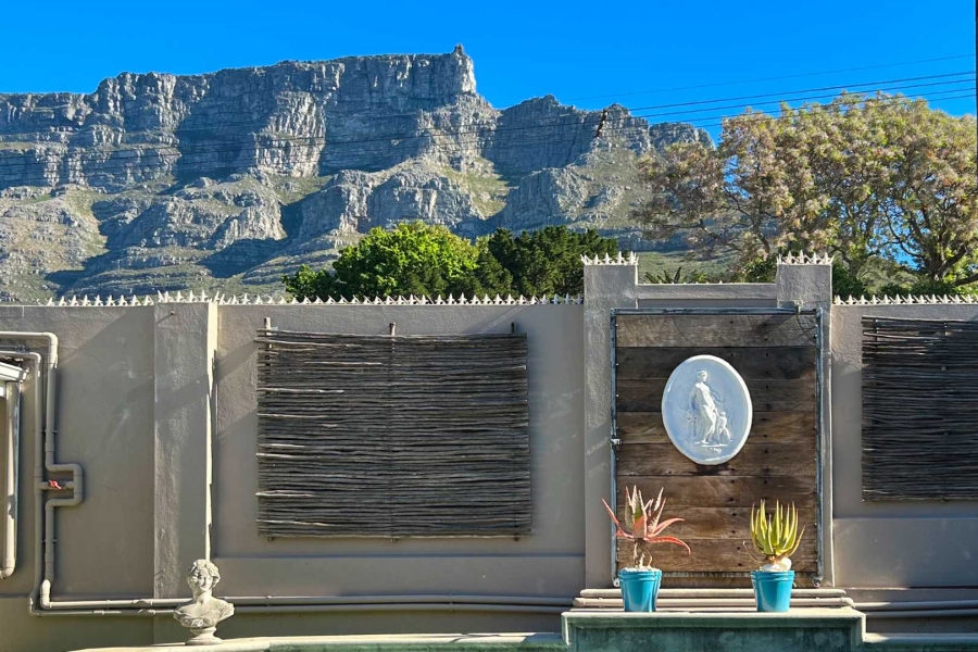 3 Bedroom Property for Sale in Gardens Western Cape